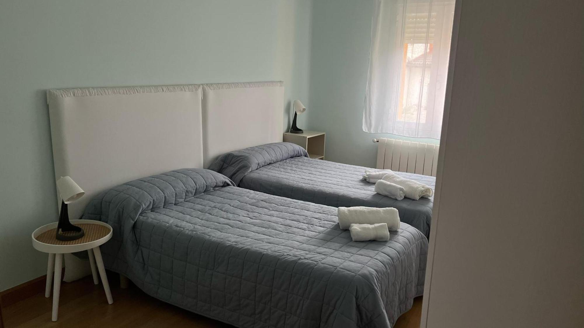 Vivienda Al Pie Del Castillo Burgo Εξωτερικό φωτογραφία